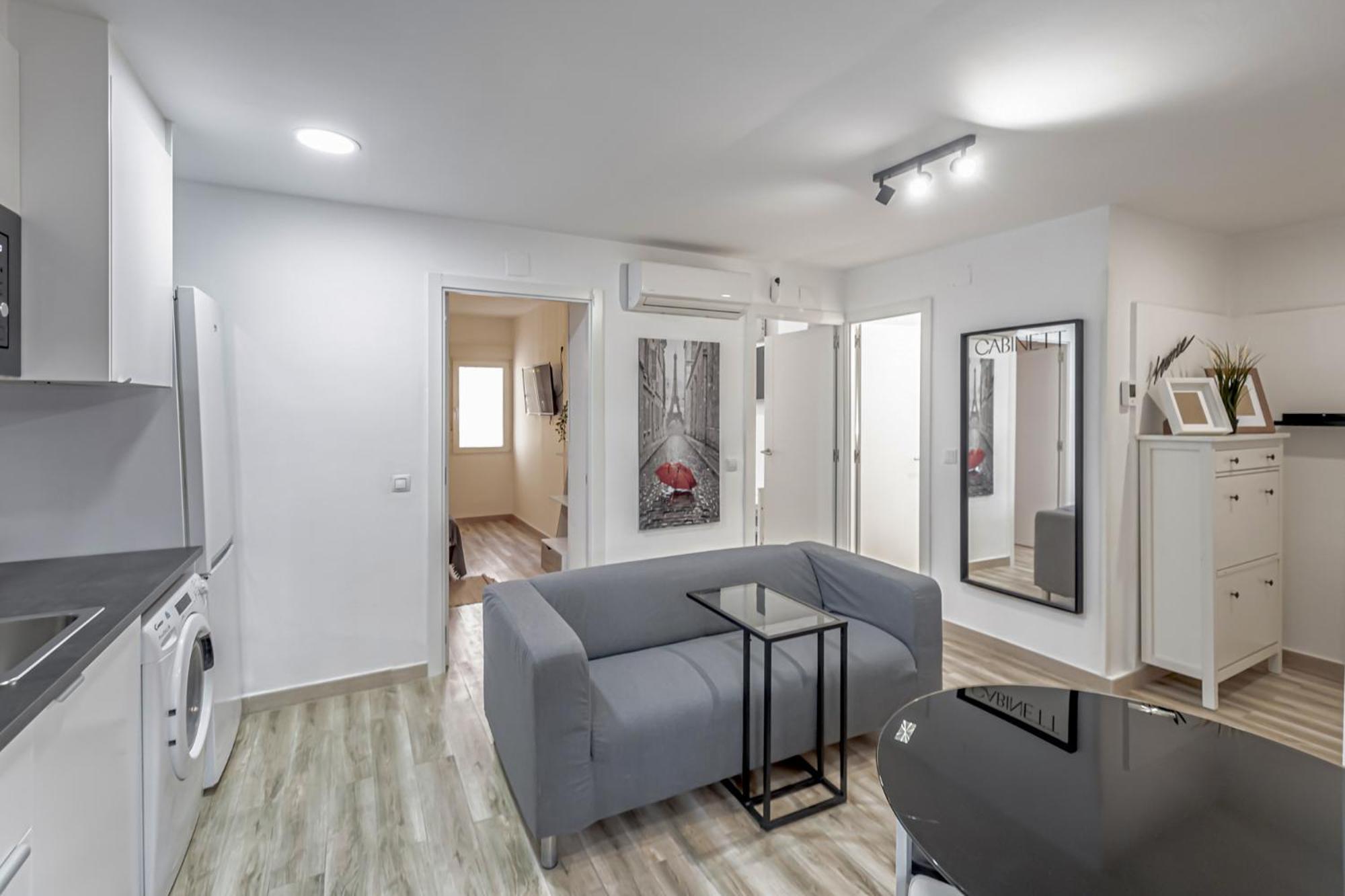 Apartamentos Pensamiento Madrid Exterior photo