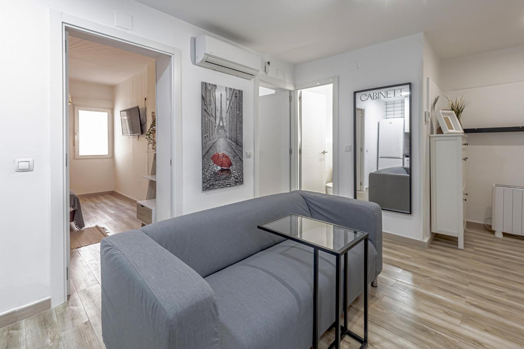 Apartamentos Pensamiento Madrid Exterior photo